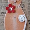 Keramická mačka červený kvet keramika handmade